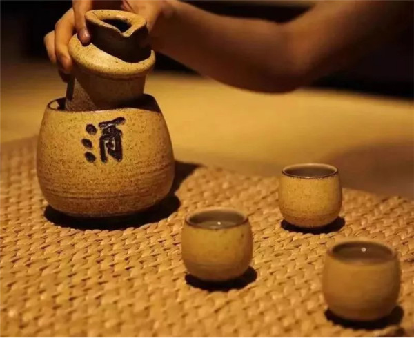 月下一杯酒，萬(wàn)事盡浮休。65.jpg